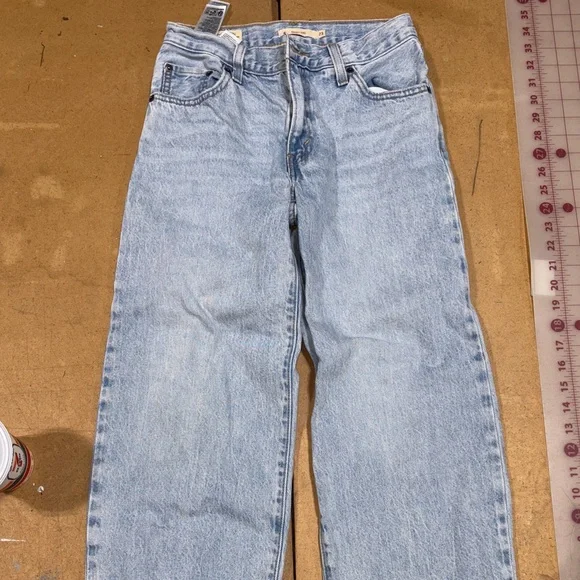 Levi's Premium Light Wash Baggy Dad Jeans - Picture 2 of 4